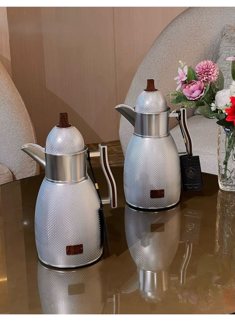Attractive coffee and tea refrigerator thermos set with an elegant Matte silver/wood