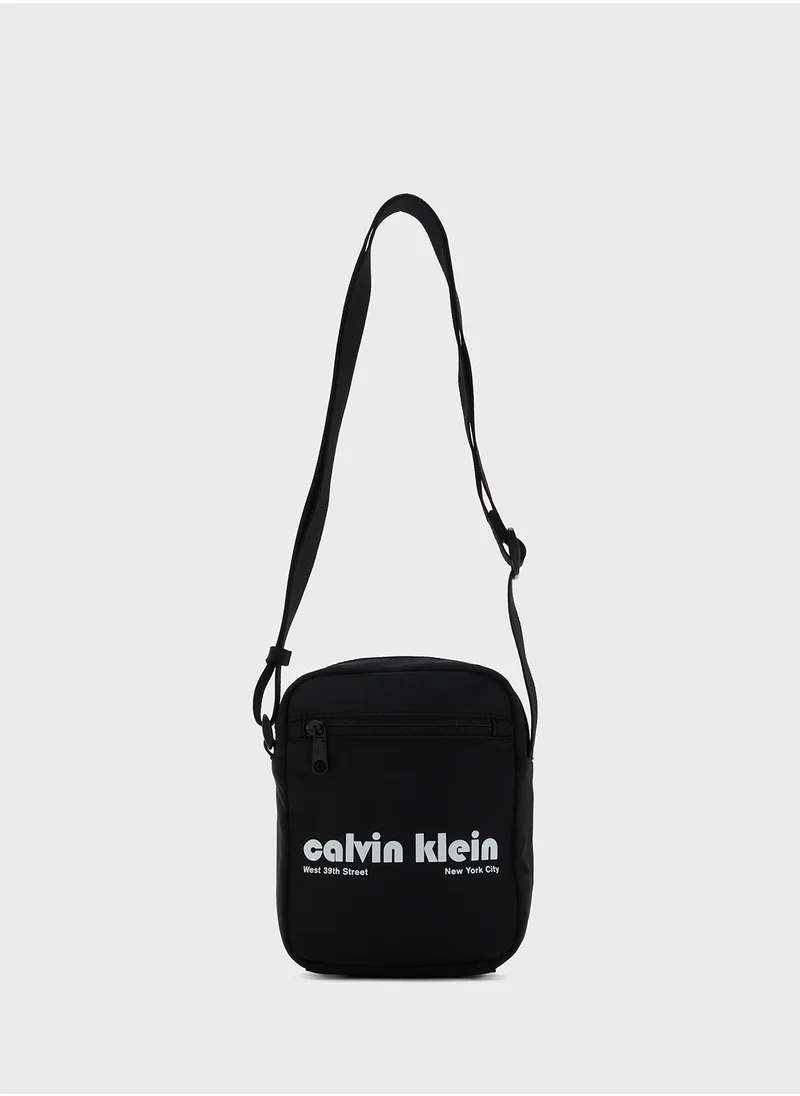 Calvin Klein Jeans Graphic Reporter Bag