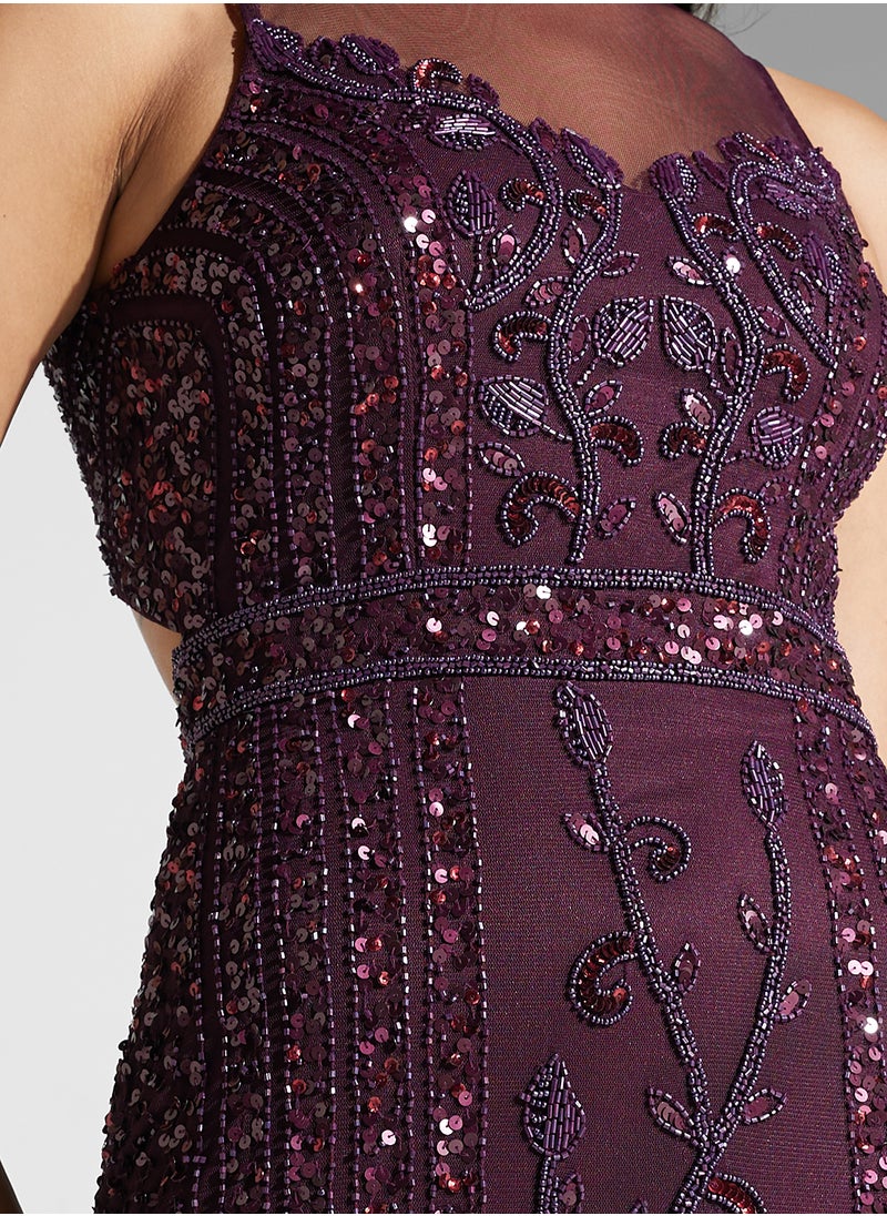 Namshi x Mesh Back Cutout Detail Embellished Dress  - Image 4