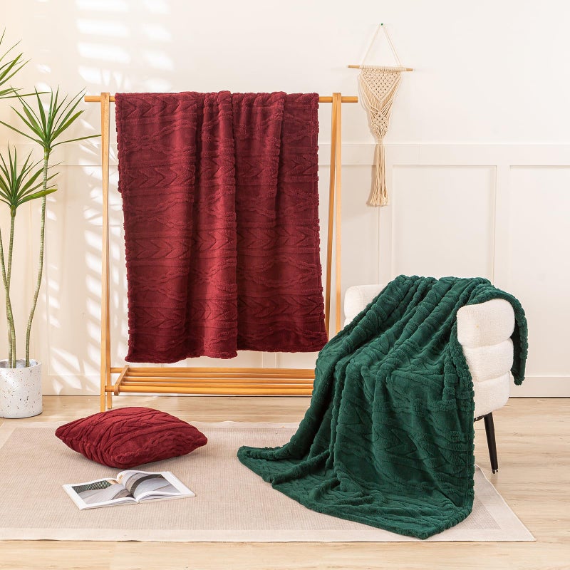 YUSOKI Sherpa Large Throw Blanket Single Layer,Light Weight(1.7lb),370GMS-3D Stylish Design for Gift Home Decor (Burgundy Red,50"x65") - Image 3