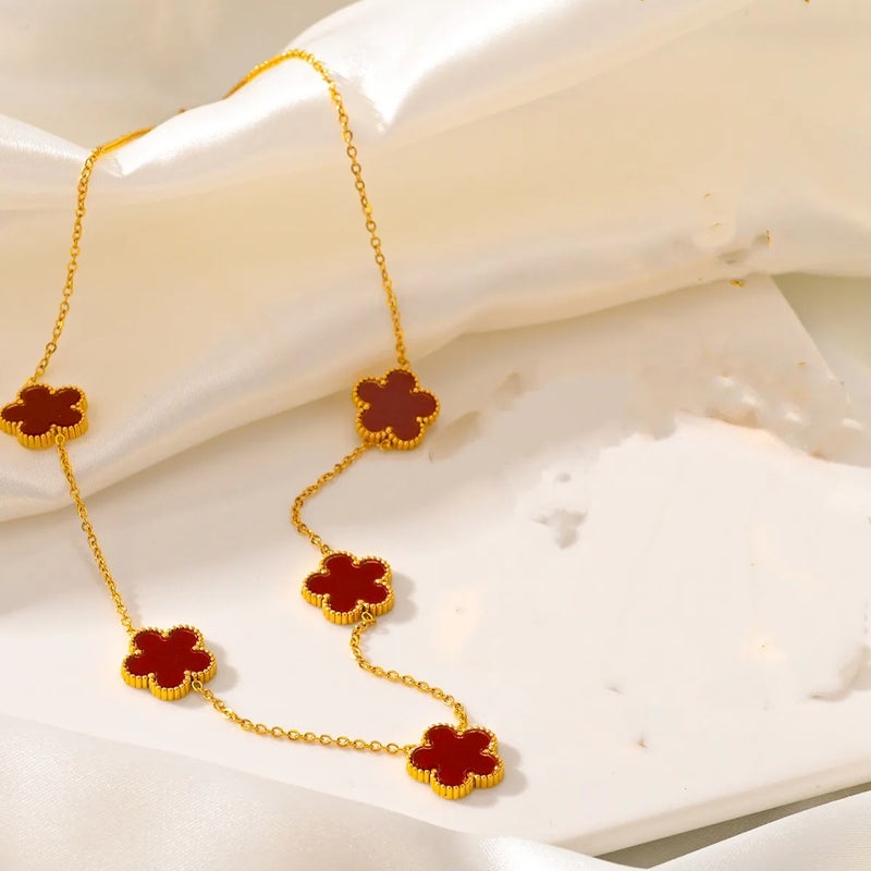 سلسلة أستانليس ستيل ذهبي شكل زهرة البرسيم المارون