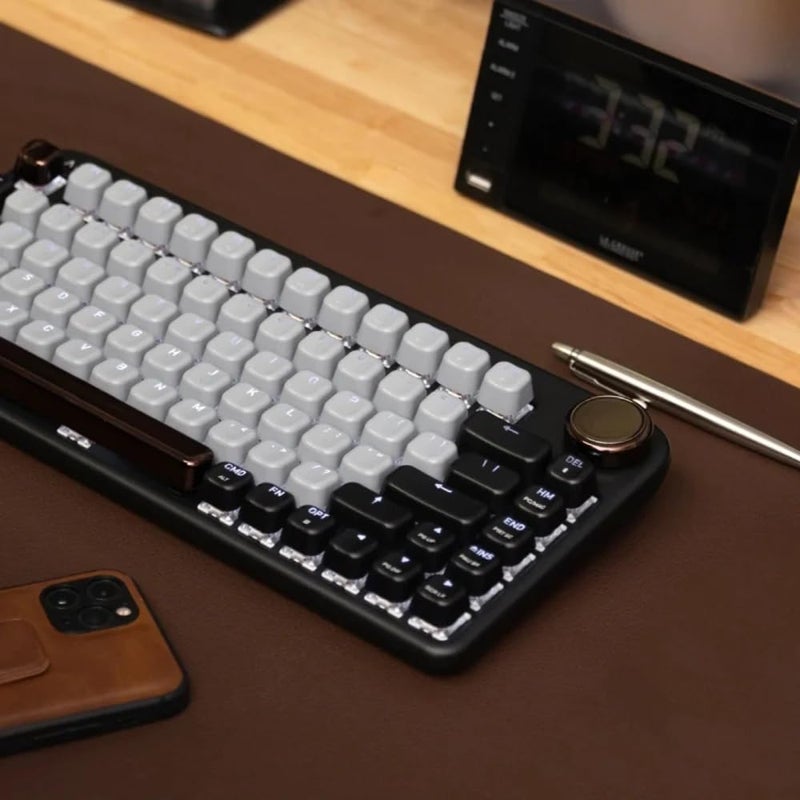 Azio IZO Wireless BT5/USB PC & Mac Mechanical Keyboard, Pre-Lubed Red Switches, Black Willow (IK404) - Image 5