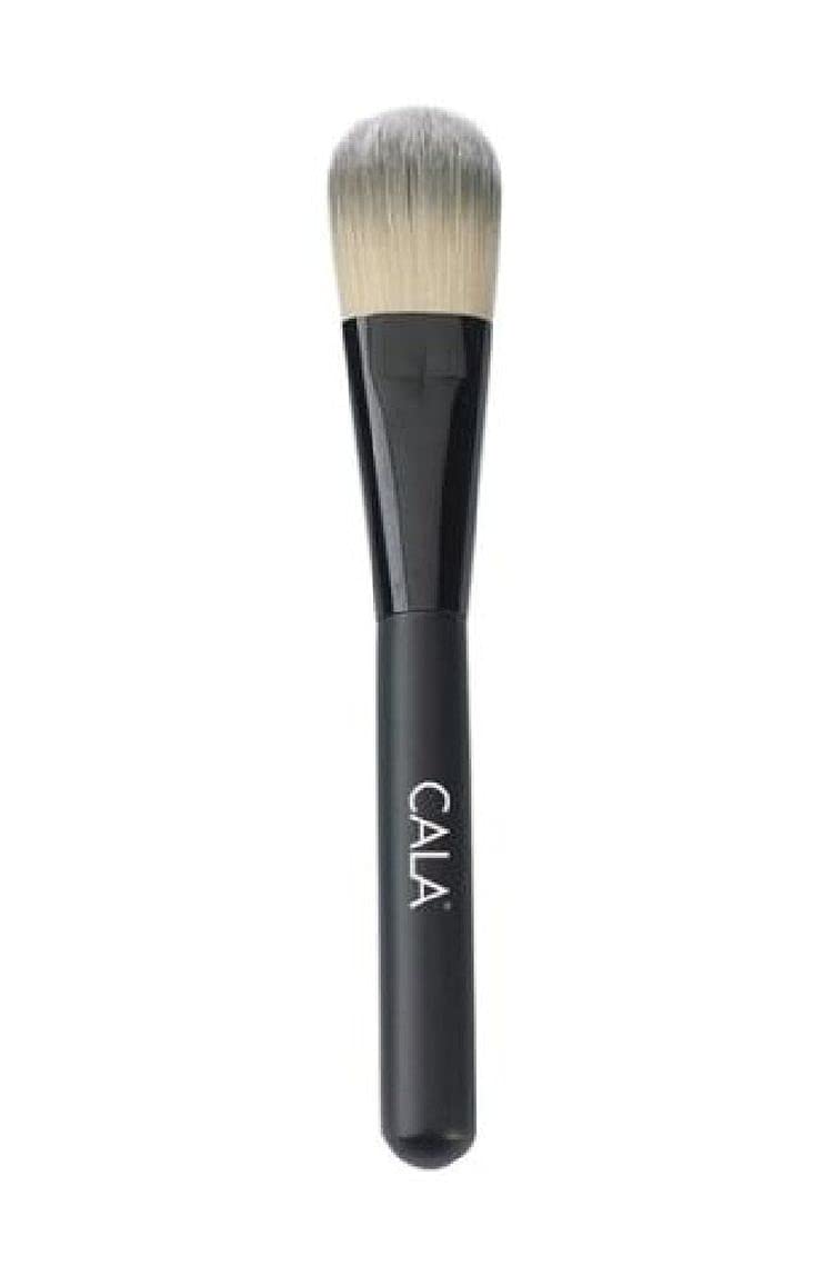Cala Travel Foundation Brush 76603