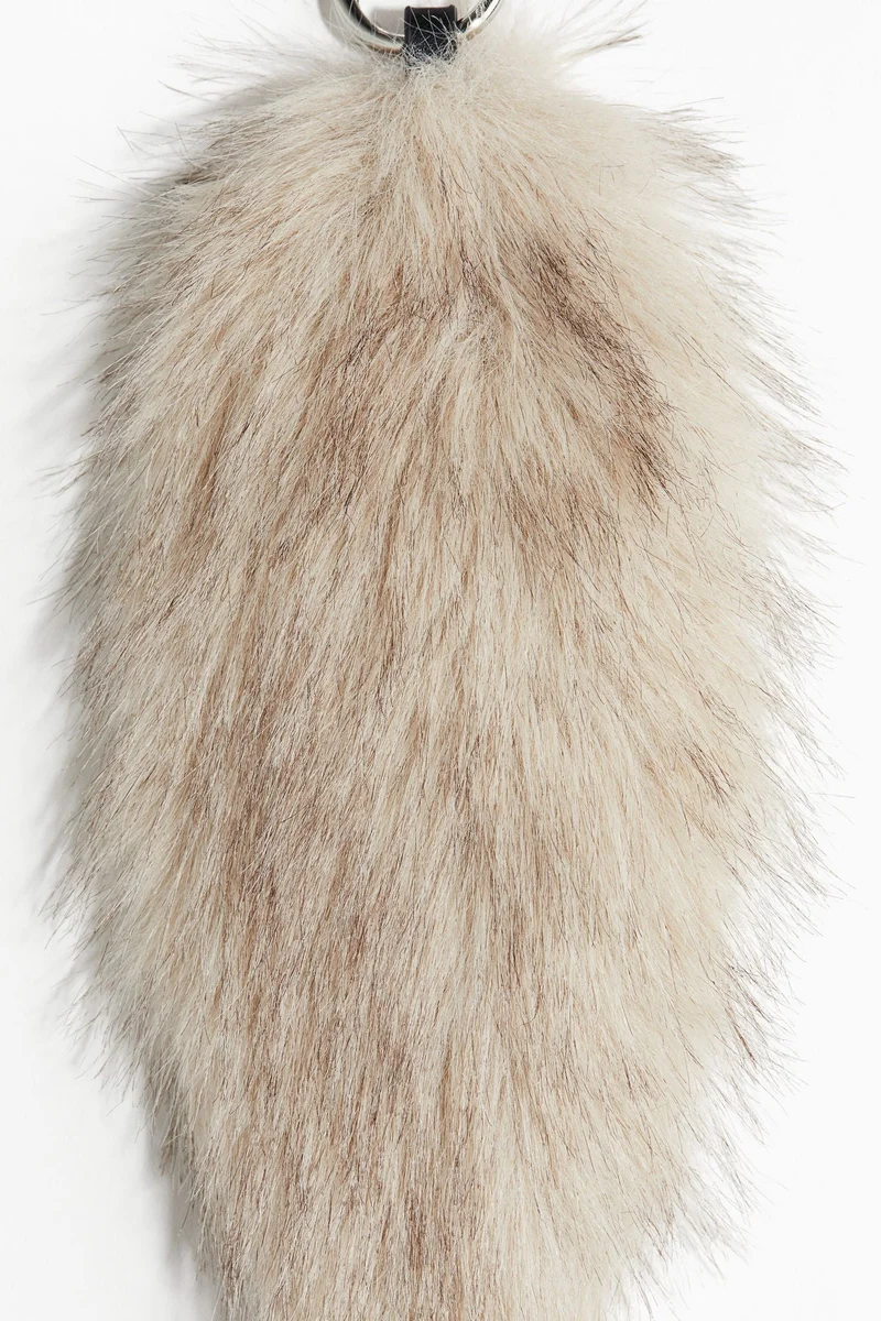 اتش اند ام إكسسوار كبير للحقيبة