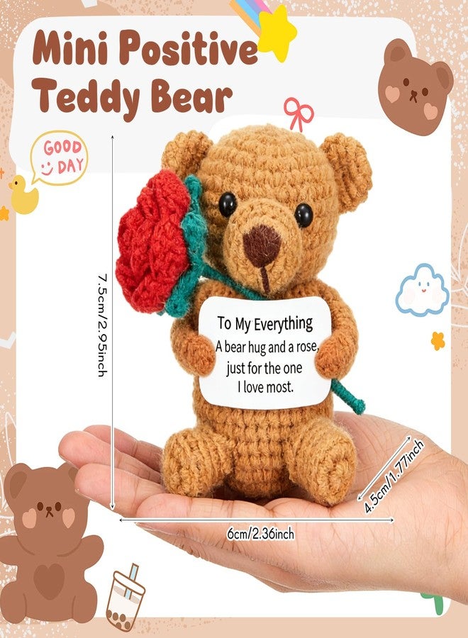 SmoothNovelty دب كروشيه ناعم ومبتكر لعيد الحب مع وردة، هدية كروشيه رومانسية للأزواج، هدية مثالية له أو لها في عيد ميلادها أو ذكرى زواجها. - Image 2