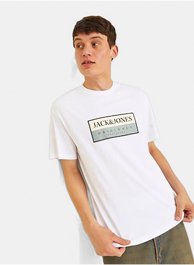 JACK & JONES - Jorfrederiksberg Box Tee Ss C.N Sn - Image 1