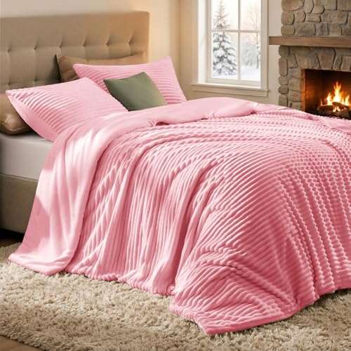 Quataly Fleece Comforter Set Queen Size-Super Warm & Lightweight Fluffy Winter Comforter(90"x90"), Luxury Fuzzy Pink Bed Set with 2 Pillowcases - Image 1