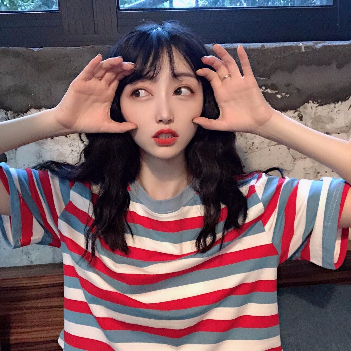 Korean-style Dongdaemun Striped T-shirt Womens Spring and Summer 2023 New Arrival Rainbow Navel Leaking Base Loose Hyun-style Top Blue and white strip