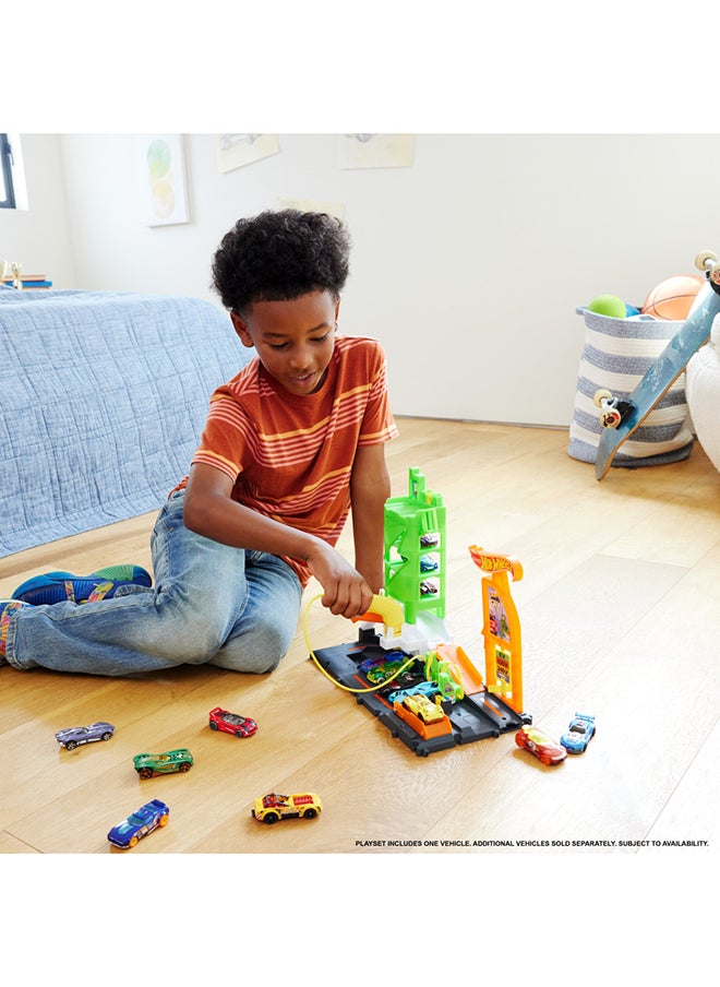 Hot Wheels - Toy Car Track Set, Super Recharge Fuel Station Playset With Pretend Ev Chargers & 1:64 Scale Toy Car - Image 1