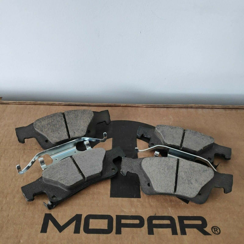 Mopar وسادة فرامل موپار أصلية 68052386AA - Image 4