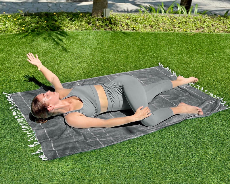 Utopia Towels Pack of 2 Turkish Beach Towel, 40 by 72 Inches, Oversized 100% Cotton, Sand Free Lightweight Absorbent Quick-Dry Beach Blanket, Extra Large Turkish Bath Towels for Travel and Pool, Grey - Image 3