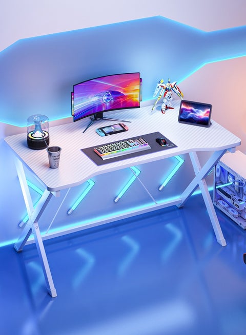 طاولة قيمنق مستقرة، طاولة كمبيوتر بعرض إضافي، مكتب قيمنق من ألياف الكربون مع حلقات كابلين، طاولة كمبيوتر مريحة للاعبين، طاولة مكتب للمساحات الصغيرة