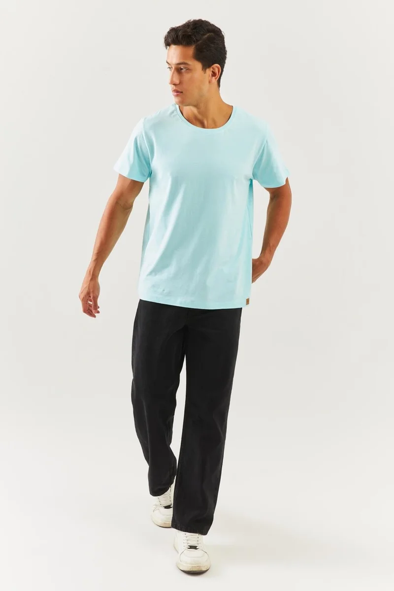 بوتيكجيز Ice Blue Oversize Comfortable Cotton Combed Crew Neck Short Sleeve Basic T-Shirt Trendy Collection