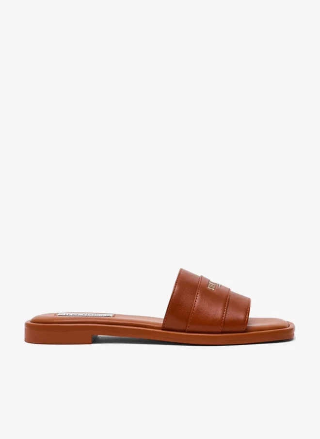ستيف مادن صنادل مسطحة من جلد النابا