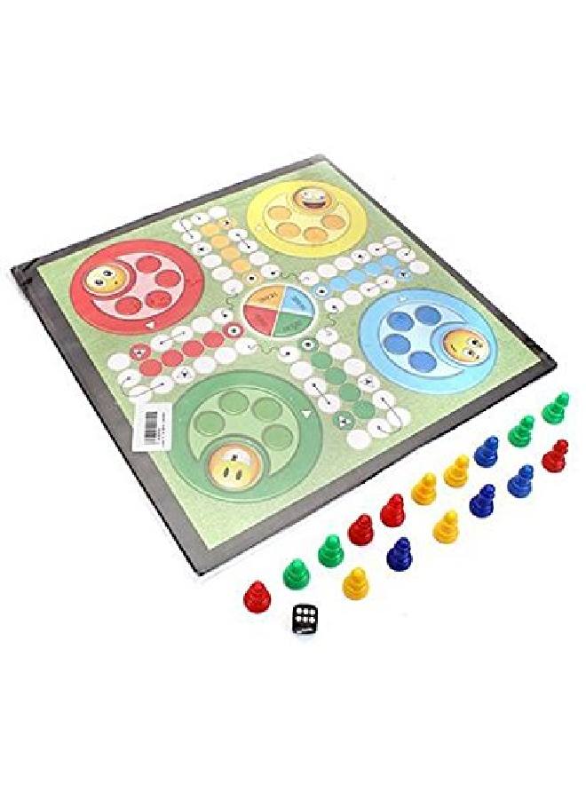 RATNA'S لعبة استراتيجية كلاسيكية Little Snakes and Ladders مع Ludo 2 في 1 لرجال الأعمال الشباب - Image 3
