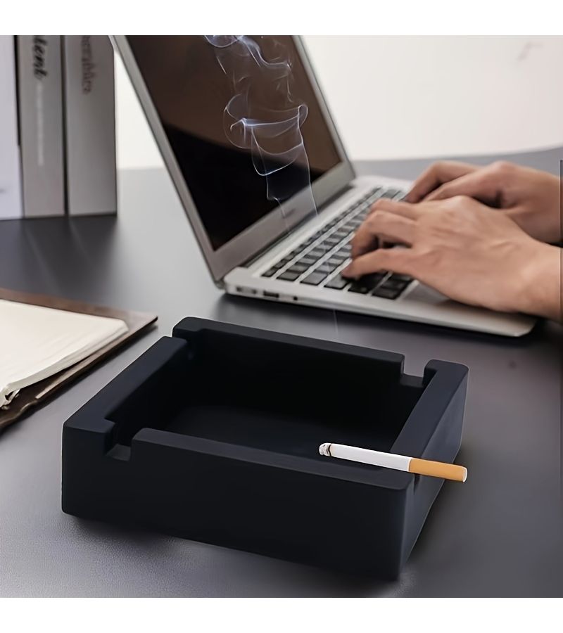 Black Silicone Square Ashtray Drop Resistant High Temperature Creative Indoor Outdoor Use - Image 1