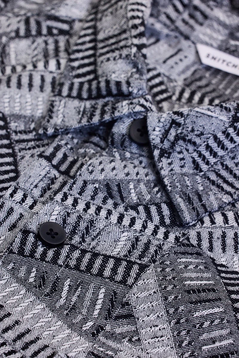 سنيتش قميص خارجي فضفاض بلون كحلي بتصميم تجريدي