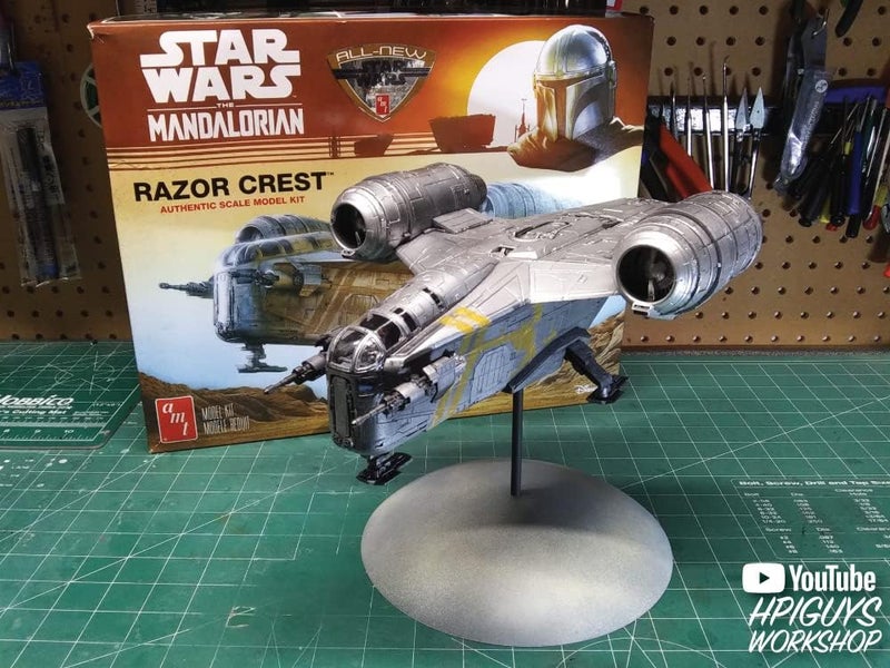 AMT Star Wars Mandalorian Razor Crest 172 Scale Model Kit - Image 5