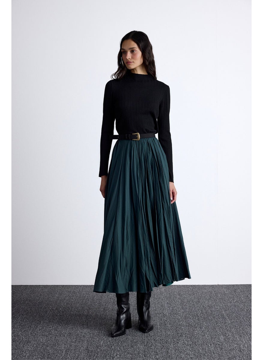 Manuka - Pleated Maxi Skirt Green - Image 1