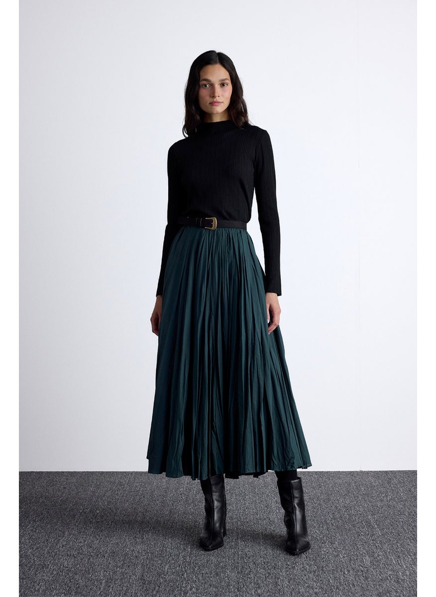 Manuka - Pleated Maxi Skirt Green - Image 1