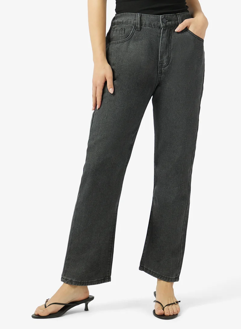 جينجر جينز بقصة مستقيمة بخصر متوسط