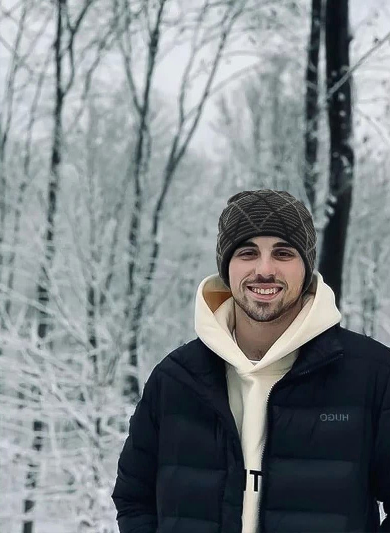 KASTWAVE Slouch Winter Beanie Hat Oversized, Soft Baggy Chunky Knit Hat, Warm Thick Beanie Cap for Men and Women, Winter Warm Skull Cap for Women and Men - Image 4