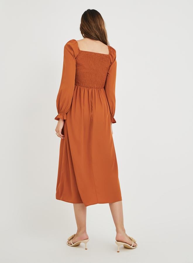 تايك تو فستان ميدي نسائي بياقة مربعة وسموك بلون الصدأ - Image 5