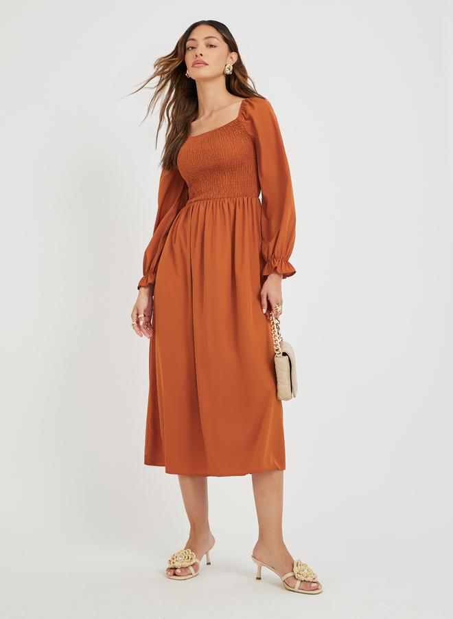 تايك تو فستان ميدي نسائي بياقة مربعة وسموك بلون الصدأ - Image 2