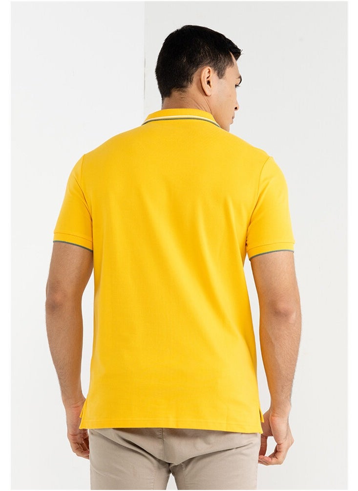 GIORDANO Men's Polo Yellow  - Image 2