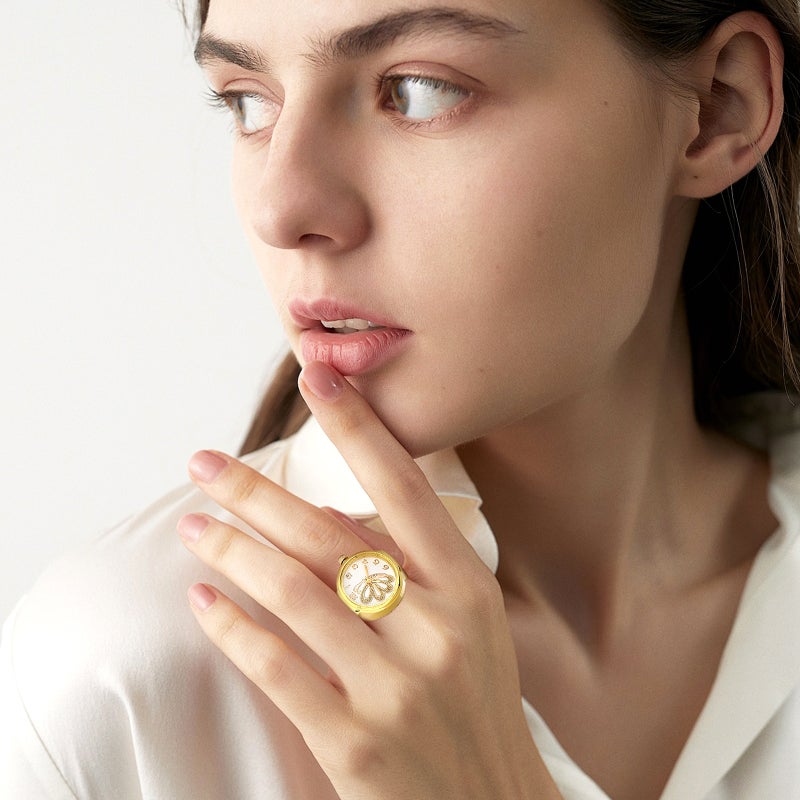 💍 ساعة يد خفيفة الوزن بحركة إصبع بتصميم من سبائك المعادن - Image 5
