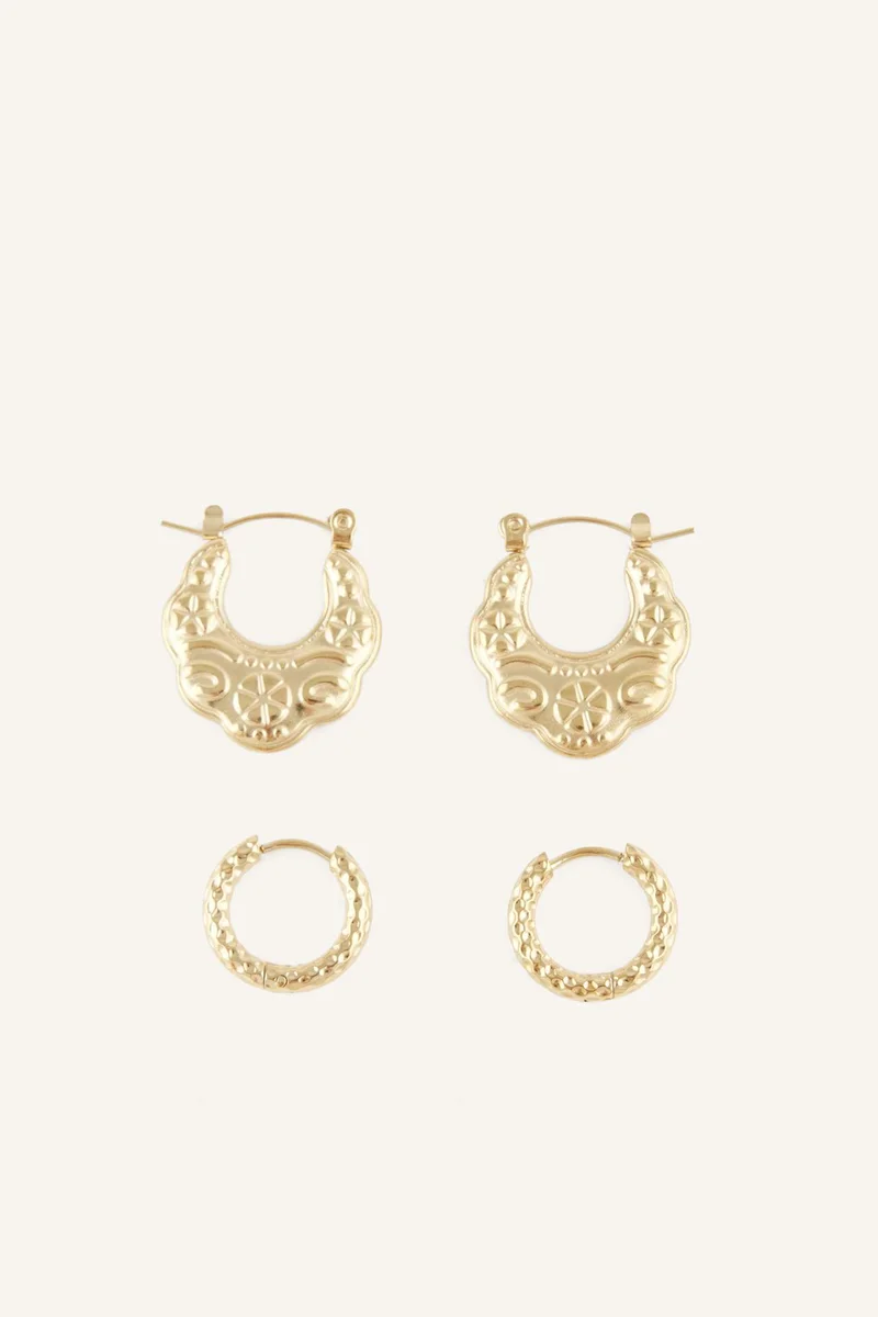 Woman 2 piece Golden Earring
