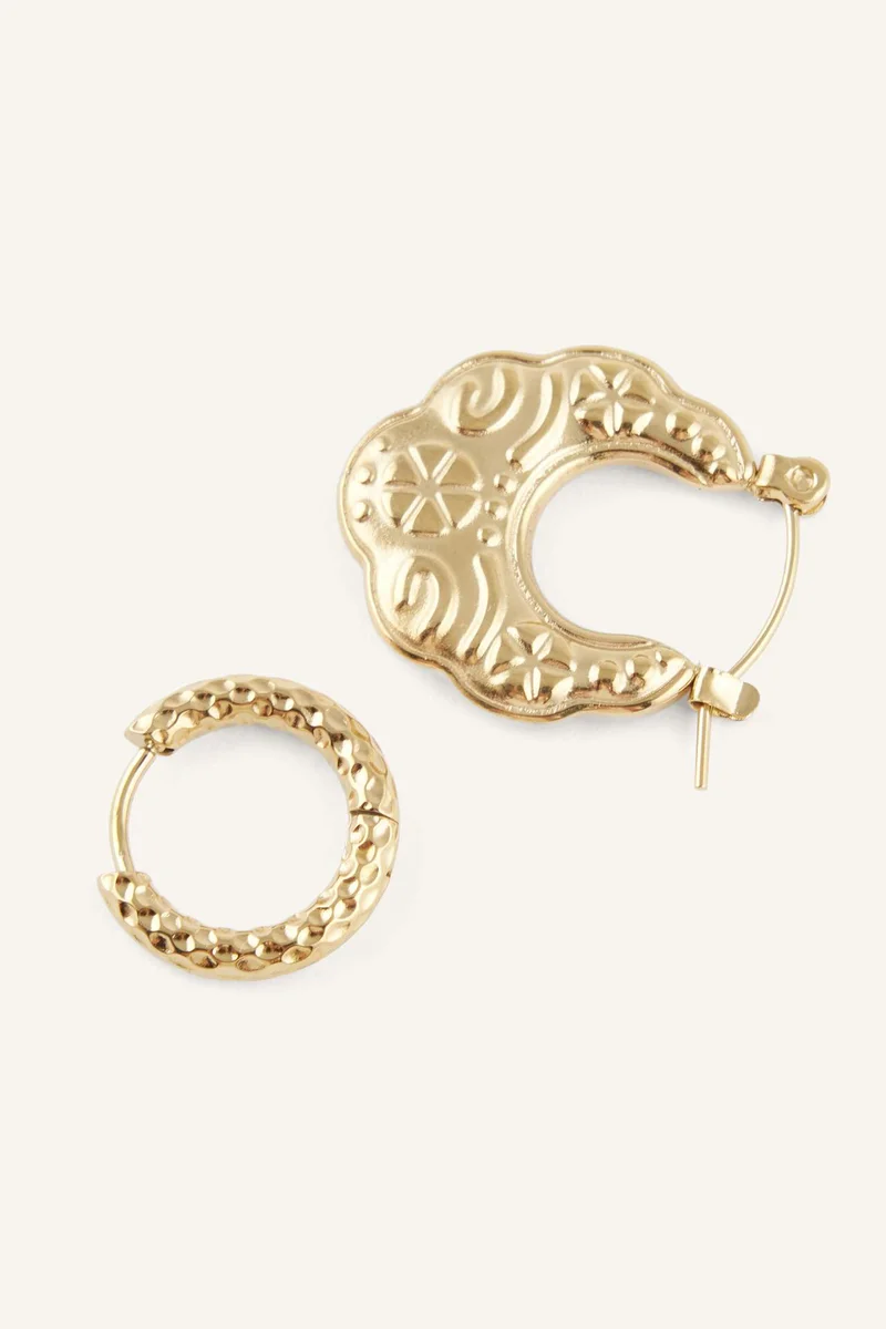 Defacto  Woman 2 piece Golden Earring for Women | Best Price UAE