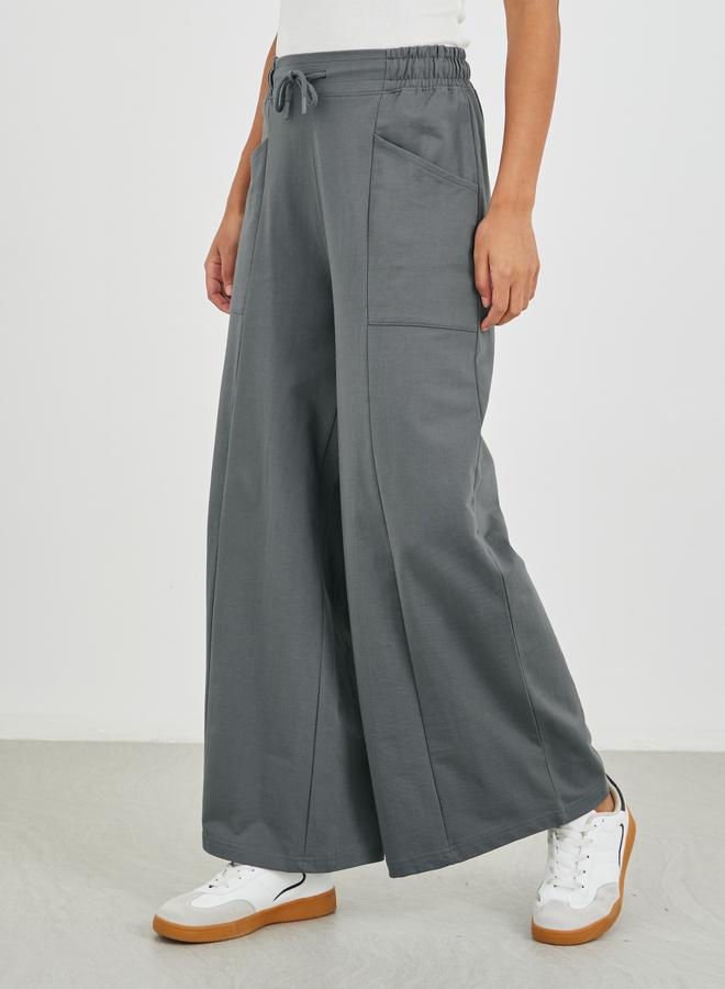 Styli Styli Solid Cut and Sew Wide Leg Joggers - Image 2