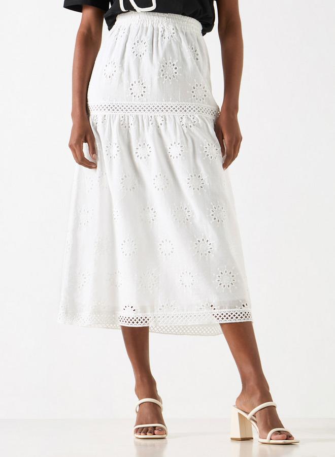 تواكستريمز تنورة ميدي إيه لاين بارزة الملمس بخصر مطاطي وتفاصيل شيفلي من تو إكستريمز - Image 1