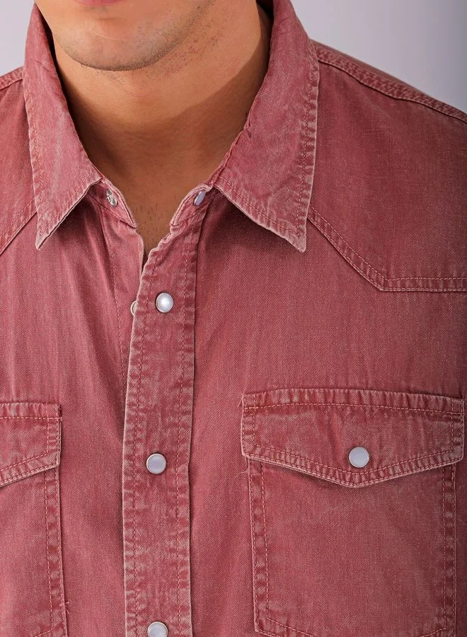 The Indian Garage Co Men Boxy Fit Solid Sleeveless Regular collar Double Flap Pocket Street Wear Shirt