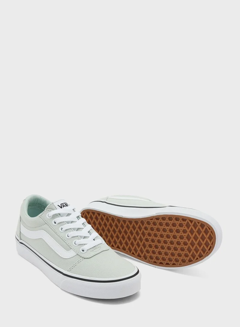 VANS Essential Asher Sneakers
