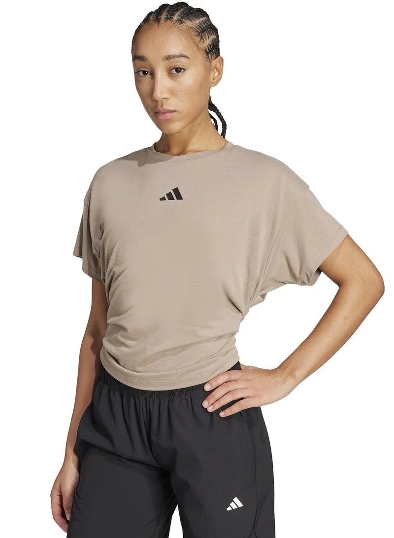 اديداس تيشيرت باور بني بأكمام قصيرة للنساء