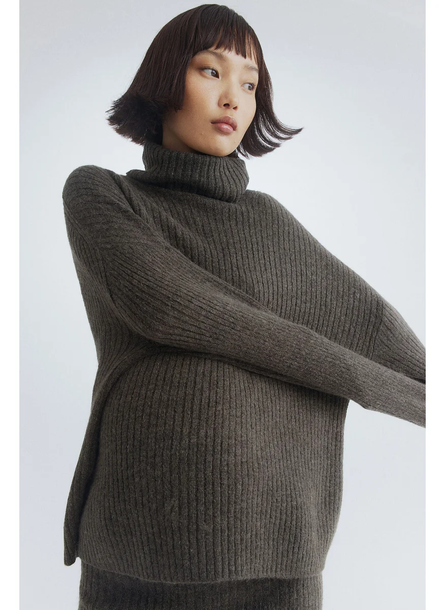 اتش اند ام Mama Rib-Knit Polo-Neck Jumper
