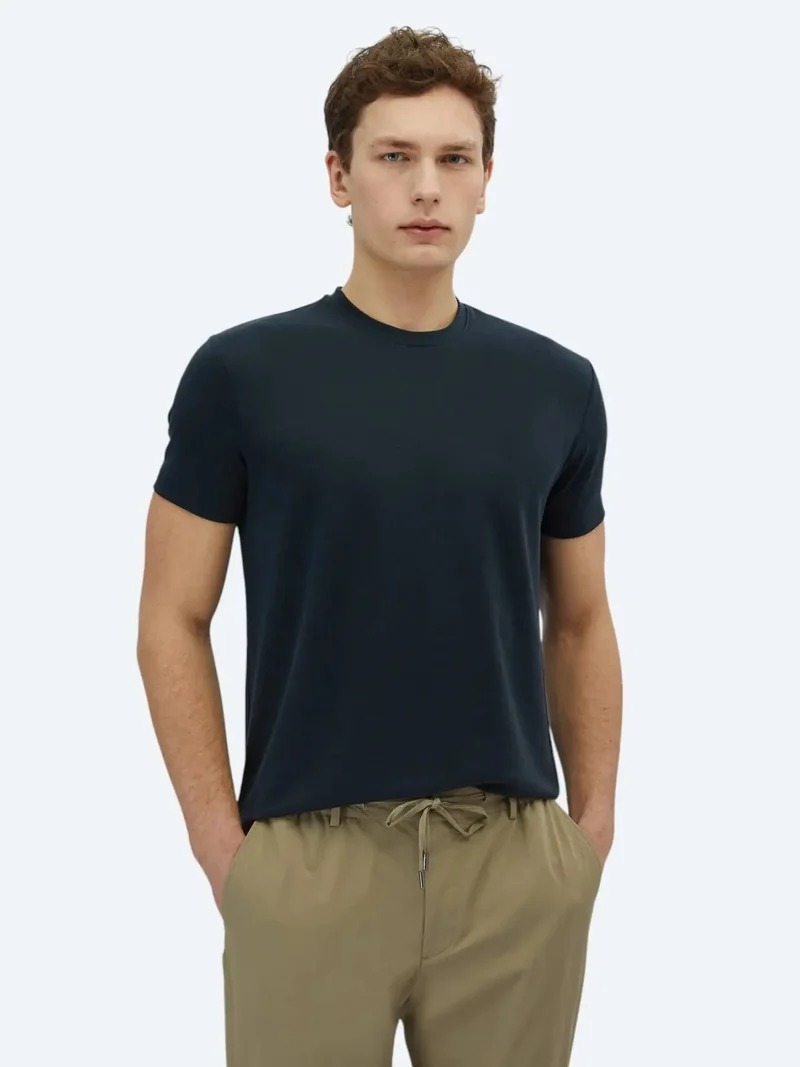 كيب تيشيرت أسود سادة برقبة دائرية