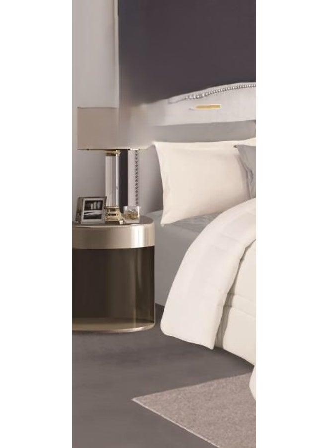 Red Rose A double-sided hotel double-sided comforter set that adds beauty to your room's decor - Image 2