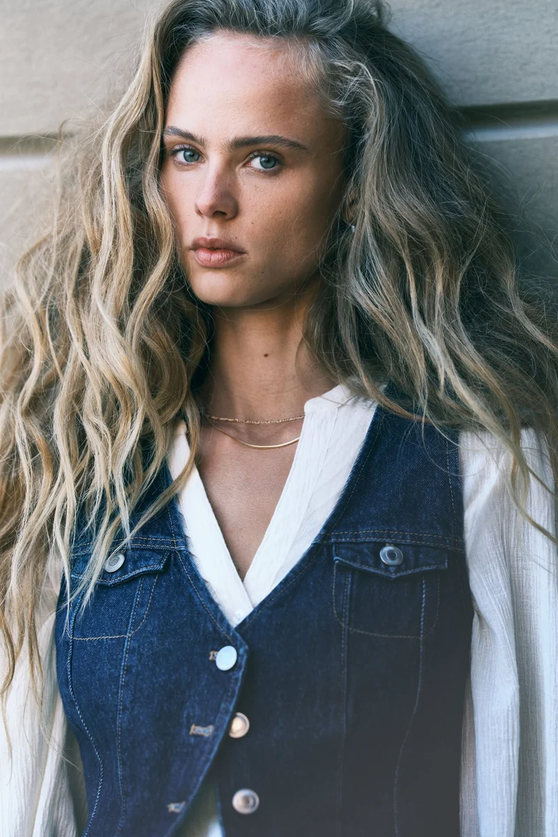 اتش اند ام فيست بدلة دنيم