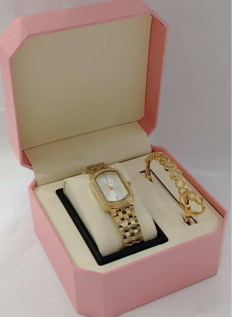 Women's watch with a bracelet and a ring made of zircon