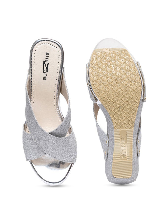 She Zone كعب ويدج بلون فضي للنساء - Image 5