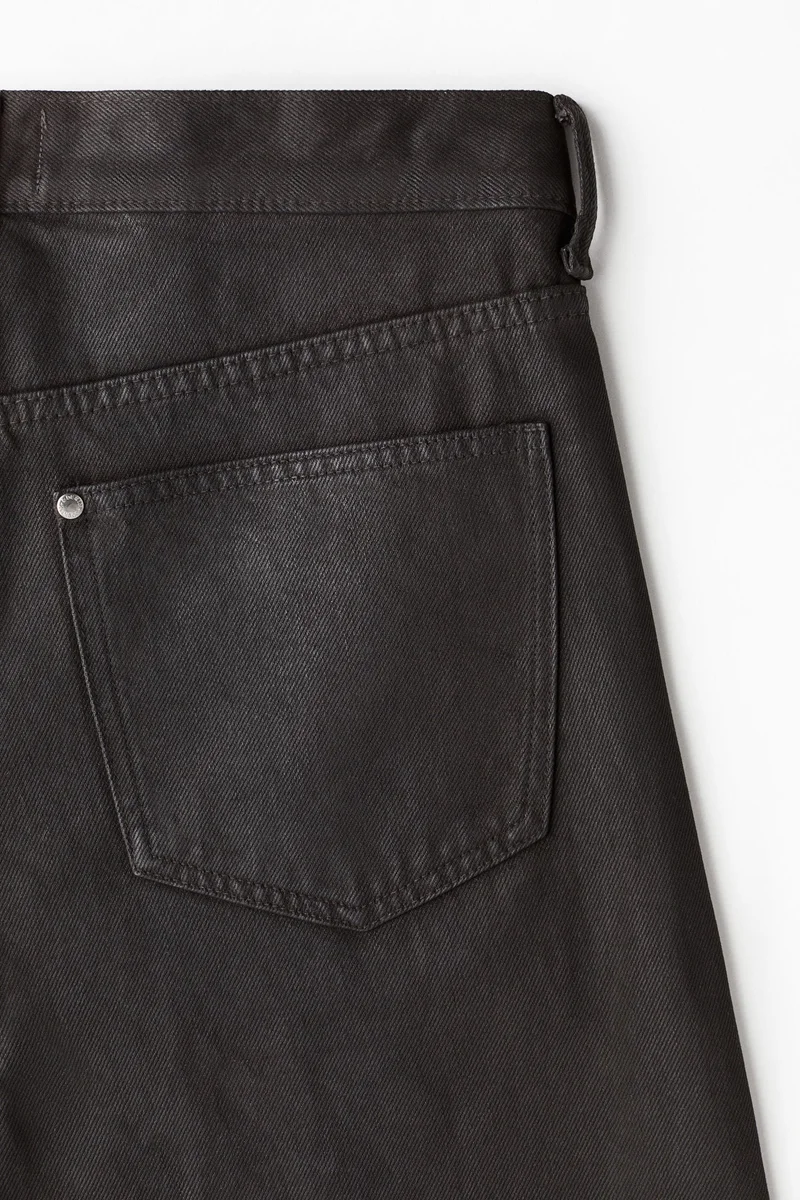 اتش اند ام جينز بقصّة مريحة وساق مستقيمة