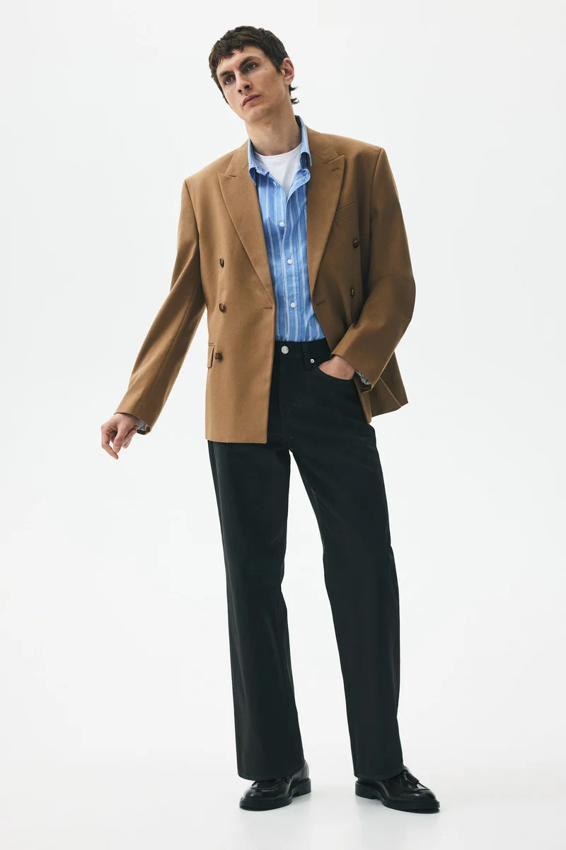 اتش اند ام جينز بقصّة مريحة وساق مستقيمة