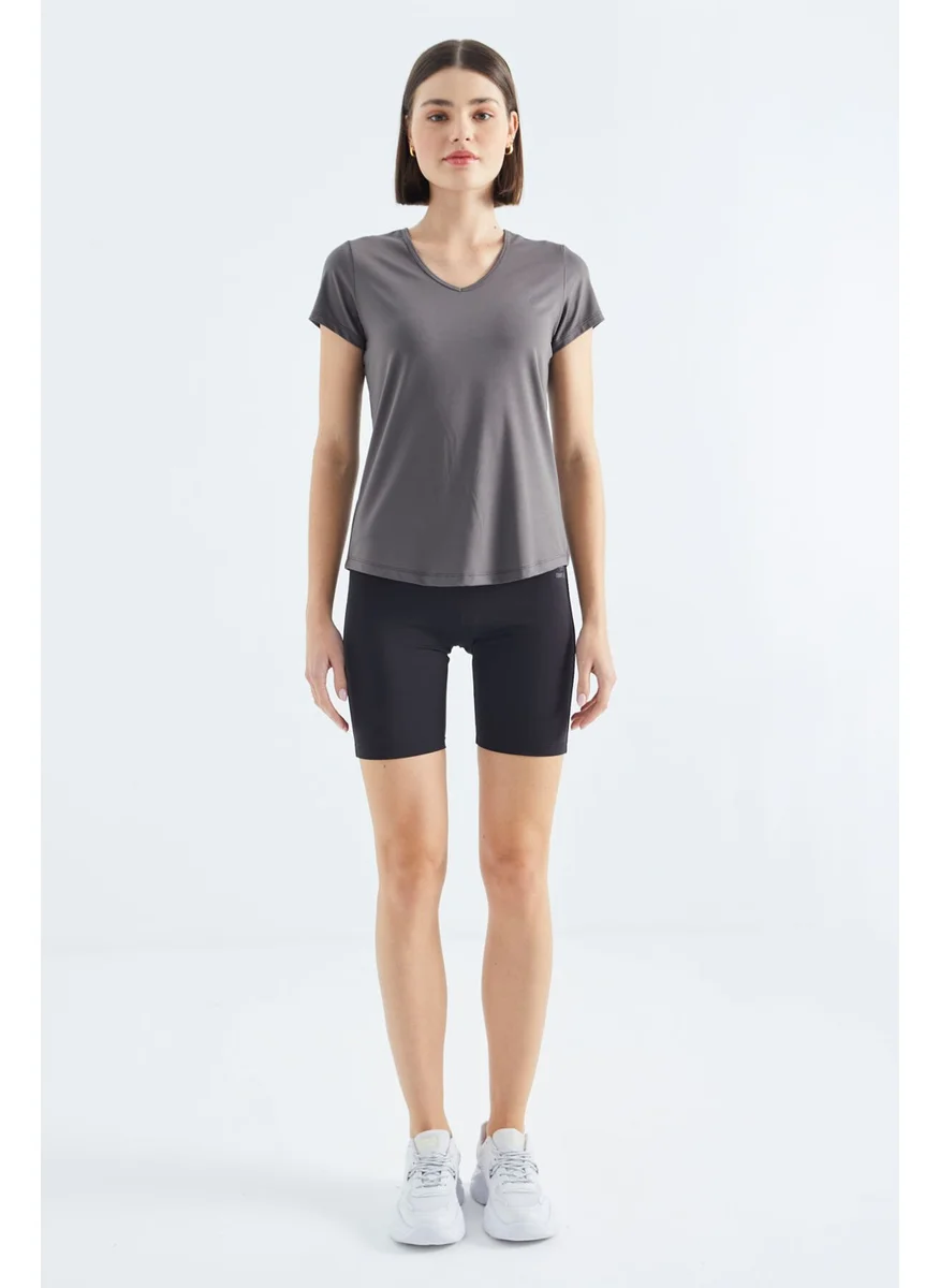 تومي لايف Gray Basic Short Sleeve Standard Pattern V Neck Women's T-Shirt - 97145