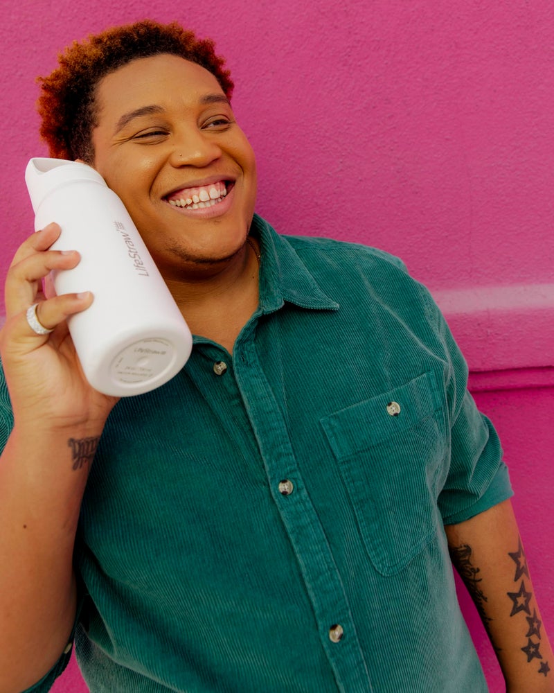 LifeStraw Go Series â€” Insulated Stainless Steel Water Filter Bottle for Travel and Everyday Use Removes Bacteria, Parasites and Microplastics, Improves Taste, 1L Aegan Sea - Image 3