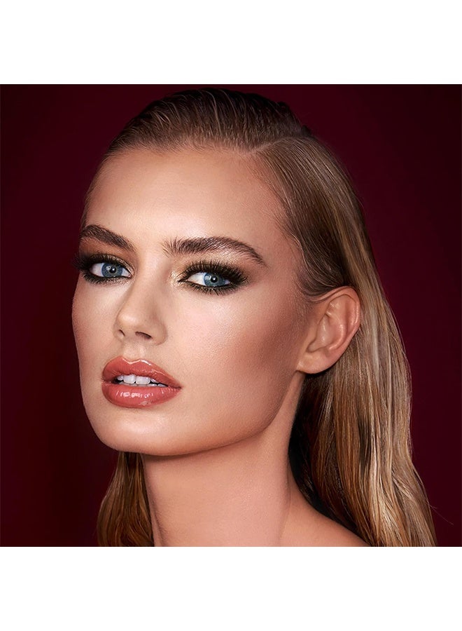 شارلوت تلبوري أحمر خدود شارلوت تيلبوري تشيك تو شيك، 8 جرام - مكياج خدود بتدرجين مع لمسة لامعة ومشرقة - لون قابل للبناء ينعم ويخفق ويخلط ليتلألأ بتوهج يعكس الضوء - Image 5