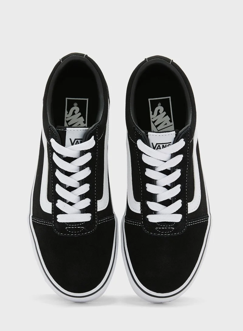 VANS Essential Asher Sneakers
