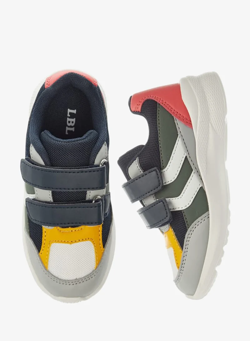 ال بي ال من شو اكسبرس سنيكرز أولاد بتصميم مُبطن وإغلاق بشريط لاصق